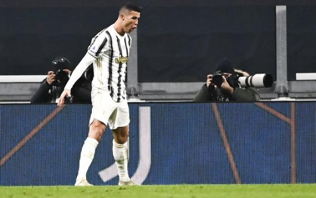 app下载-C罗超贝利成足球史上进球王？二战时代神人超800球